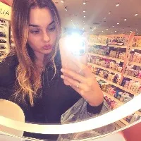 Hana B.